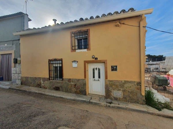 Vista exterior de Casa adosada en venda en Fuentelespino de Haro