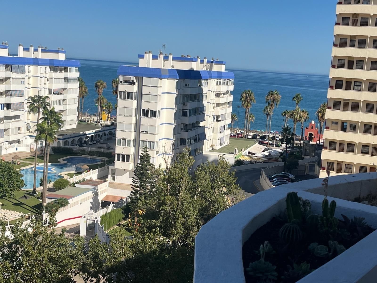 Vista exterior de Dúplex de lloguer en Benalmádena amb Aire condicionat, Parquet i Terrassa