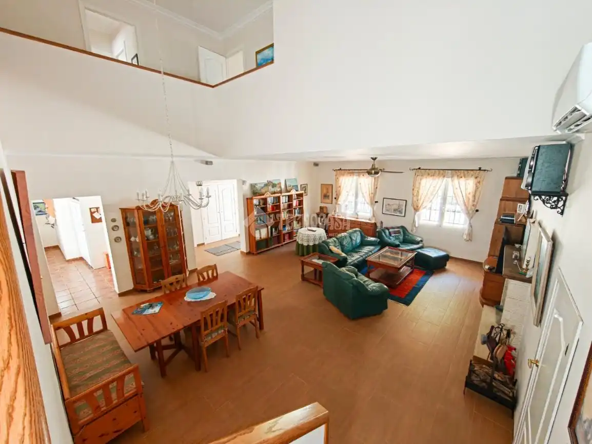 Sala d'estar de Finca rústica en venda en Pegalajar amb Aire condicionat, Calefacció i Terrassa
