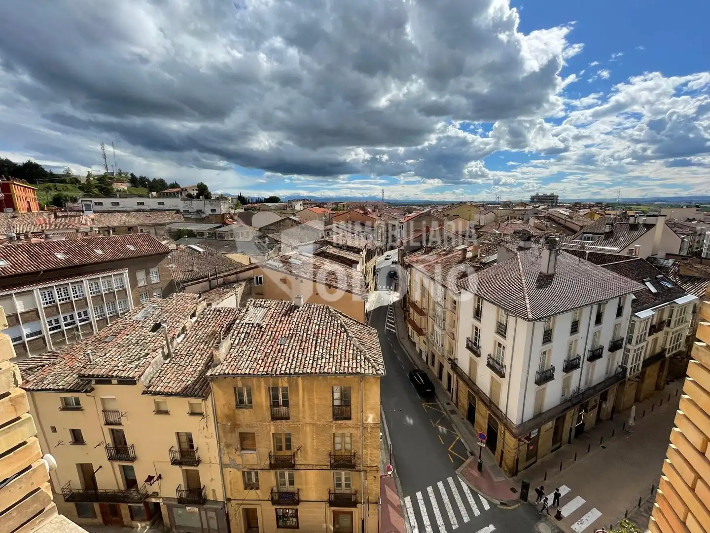 Piso con ascensor en venta en Calle Hermanos Sánchez del Río 11, imagen 2