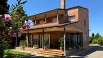 Außenansicht von Haus oder Chalet zum verkauf in  Lleida Capital mit Klimaanlage, Terrasse und Schwimmbad