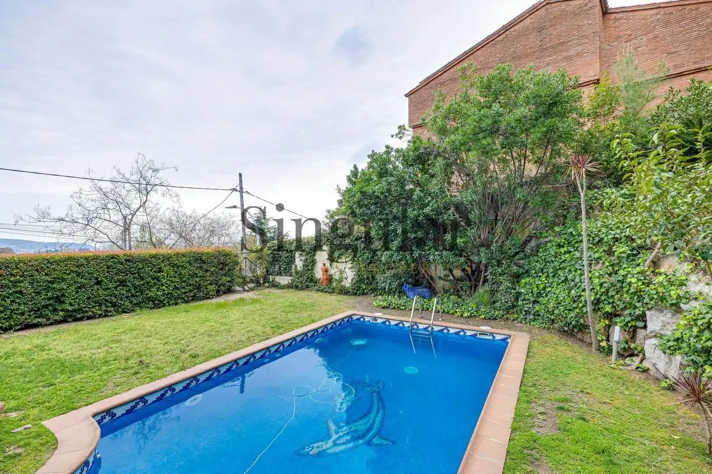 Jardí de Casa o xalet en venda en Esplugues de Llobregat amb Calefacció, Piscina i Jacuzzi