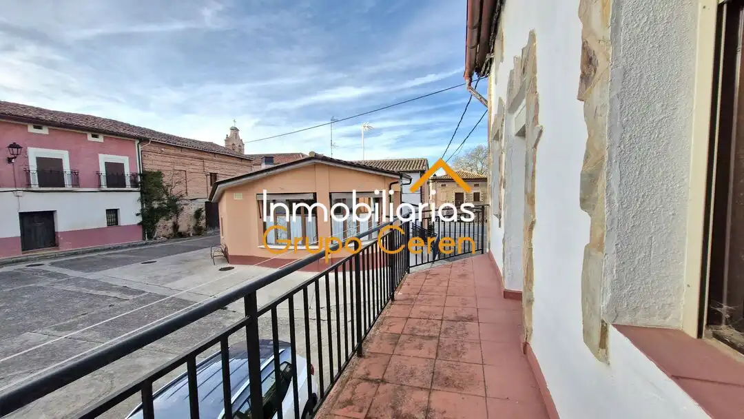 Houses for sale in Manzanares de Rioja