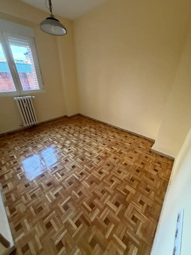 Dormitori de Apartament de lloguer en Valladolid amb Terrassa