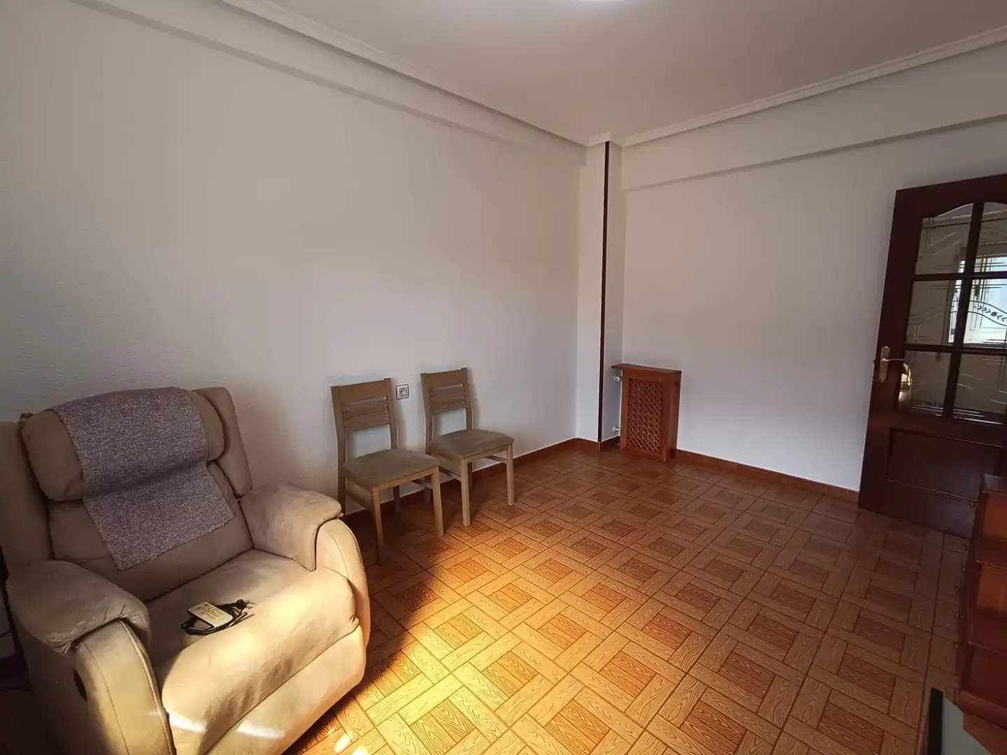 Piso en venta en Avilés con Calefacción y Terraza