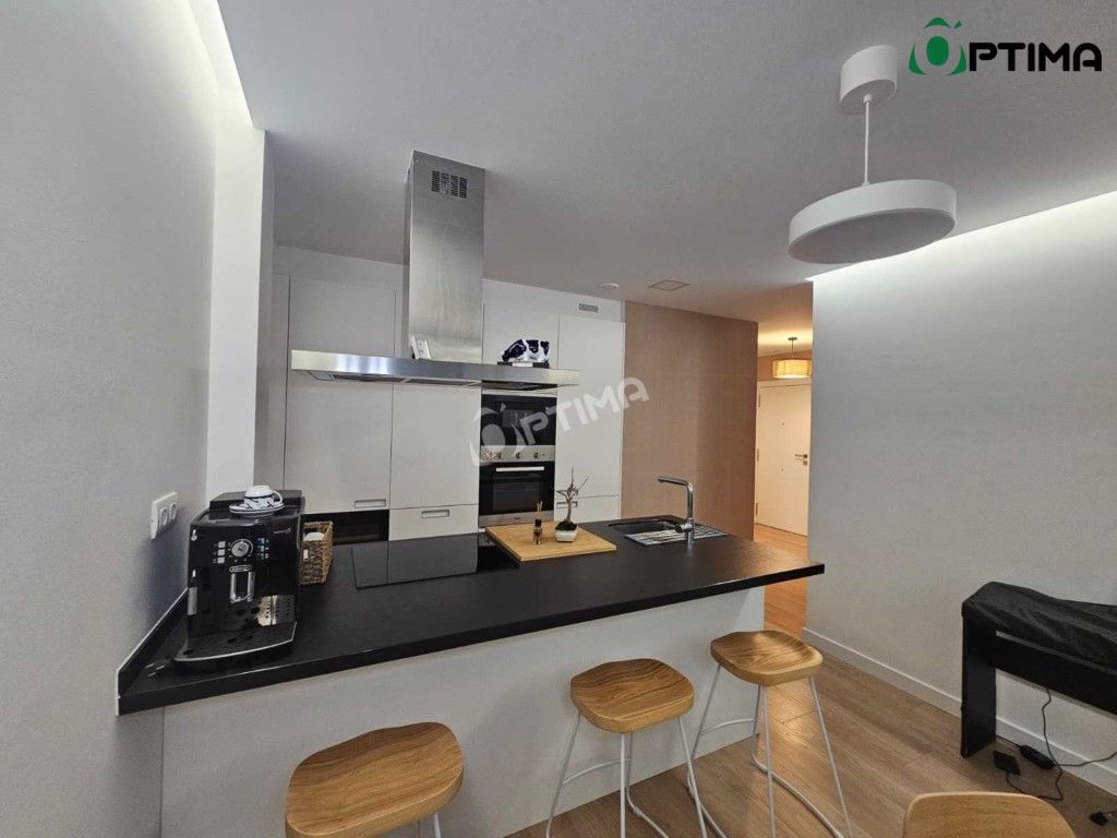 Kitchen of Flat for sale in Santiago de Compostela 