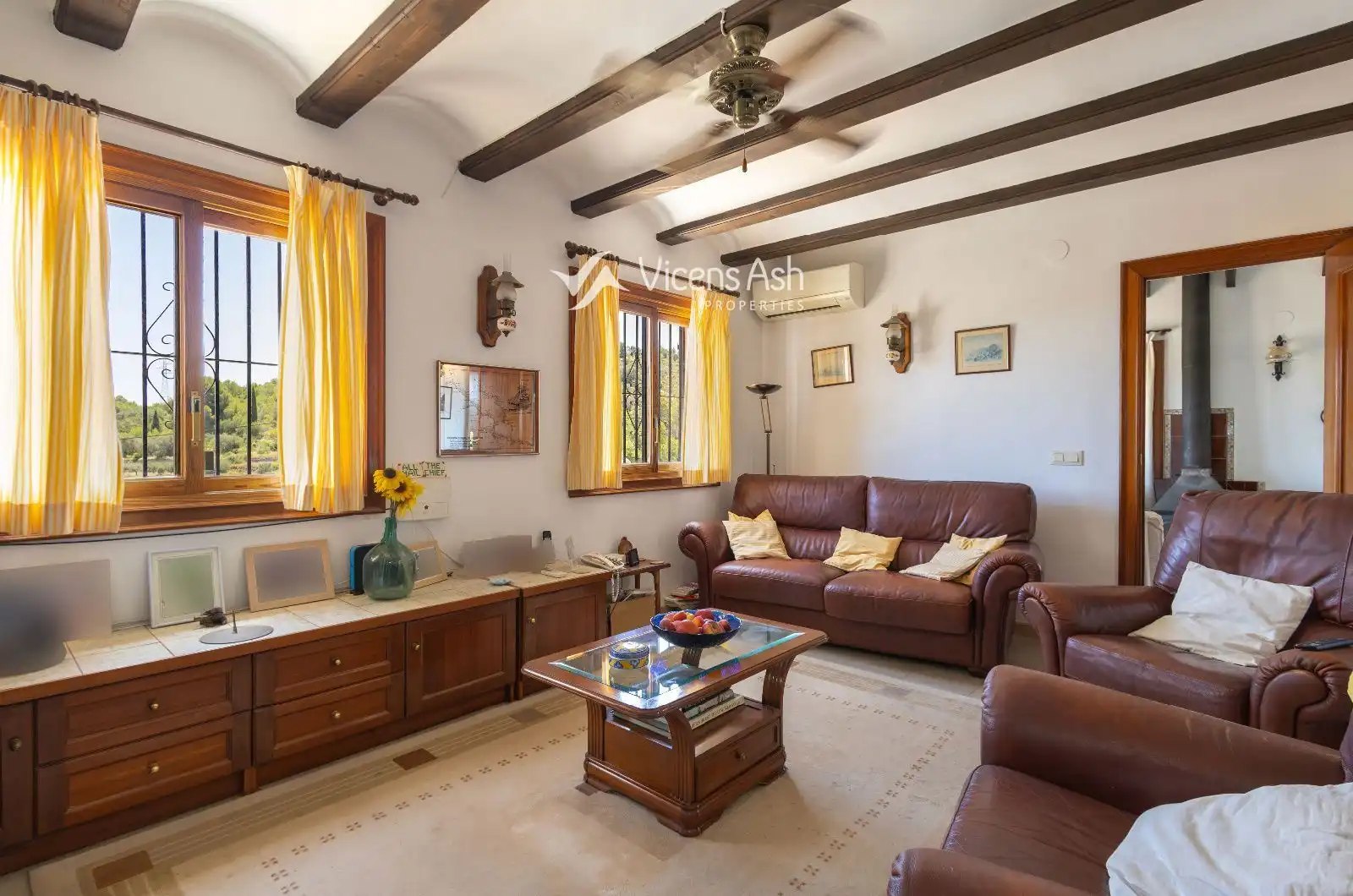Living room of Houses for sale in Gata de Gorgos  with Air Conditioner, Heating and Storage room
