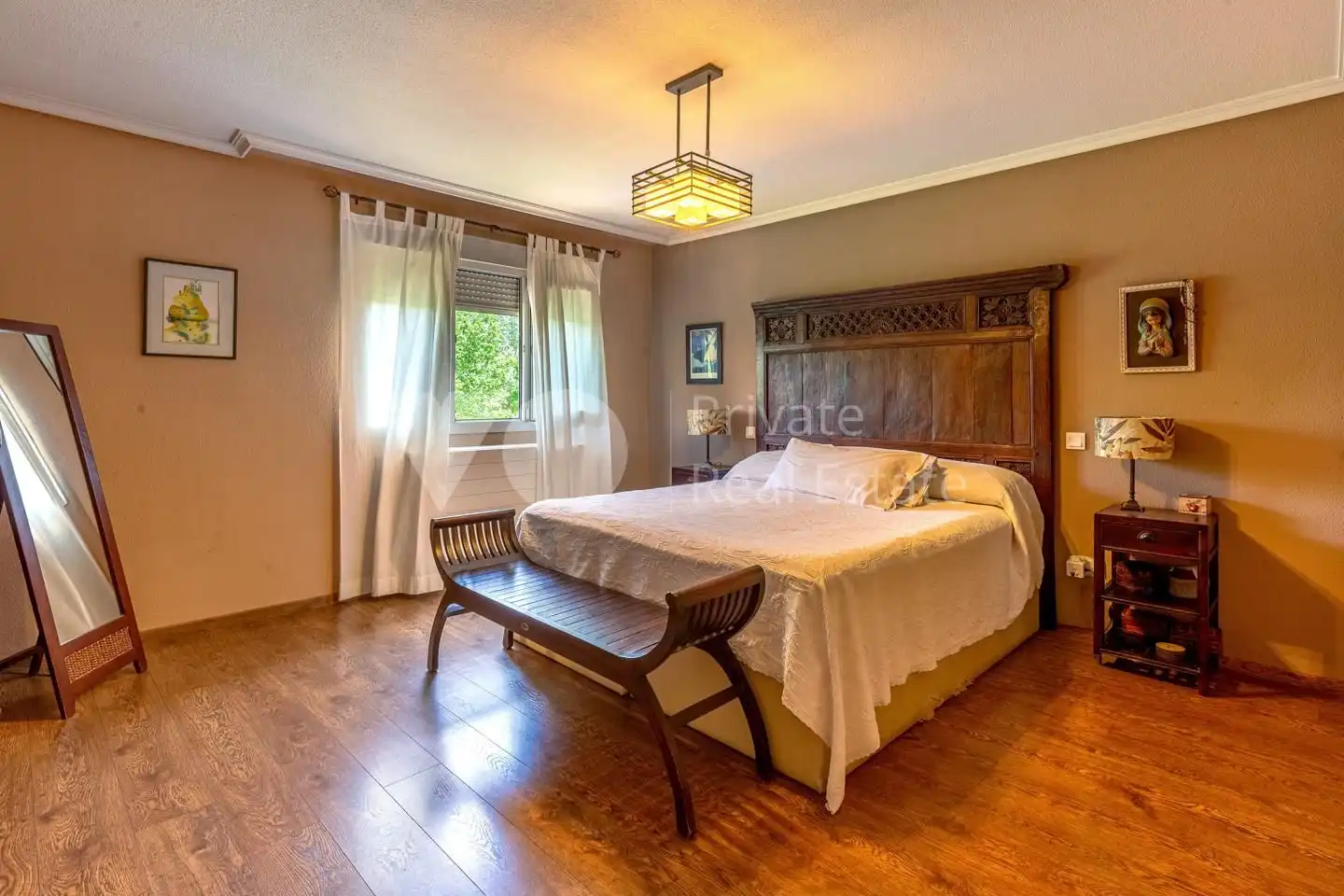 Habitación de Casa adosada en venta en Villanueva de la Cañada con Aire acondicionado, Calefacción y Jardín privado