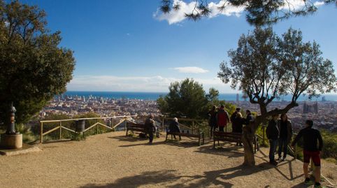 Foto 4 de Casa adosada en venta en El Guinardó, Barcelona Capital