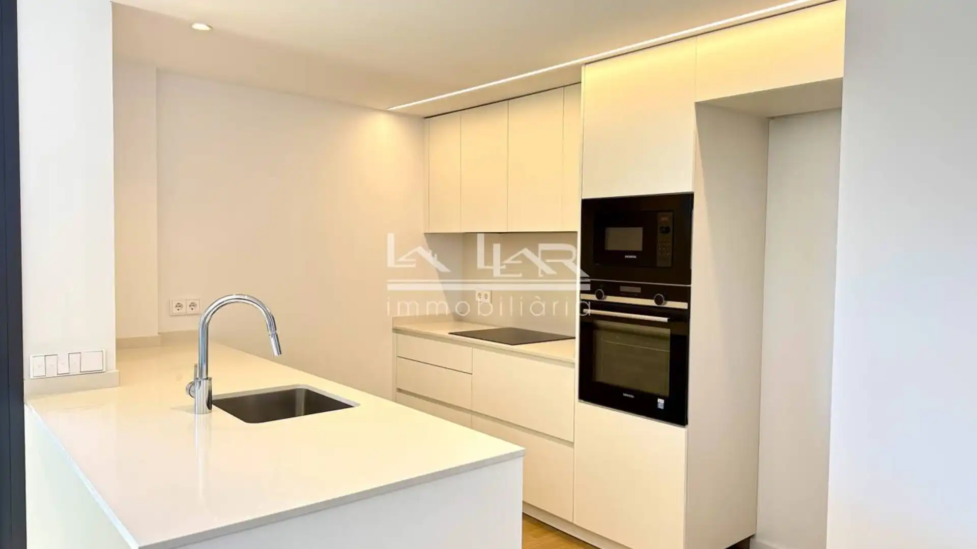 Cocina de Piso de alquiler en Vic con Calefacción y Terraza