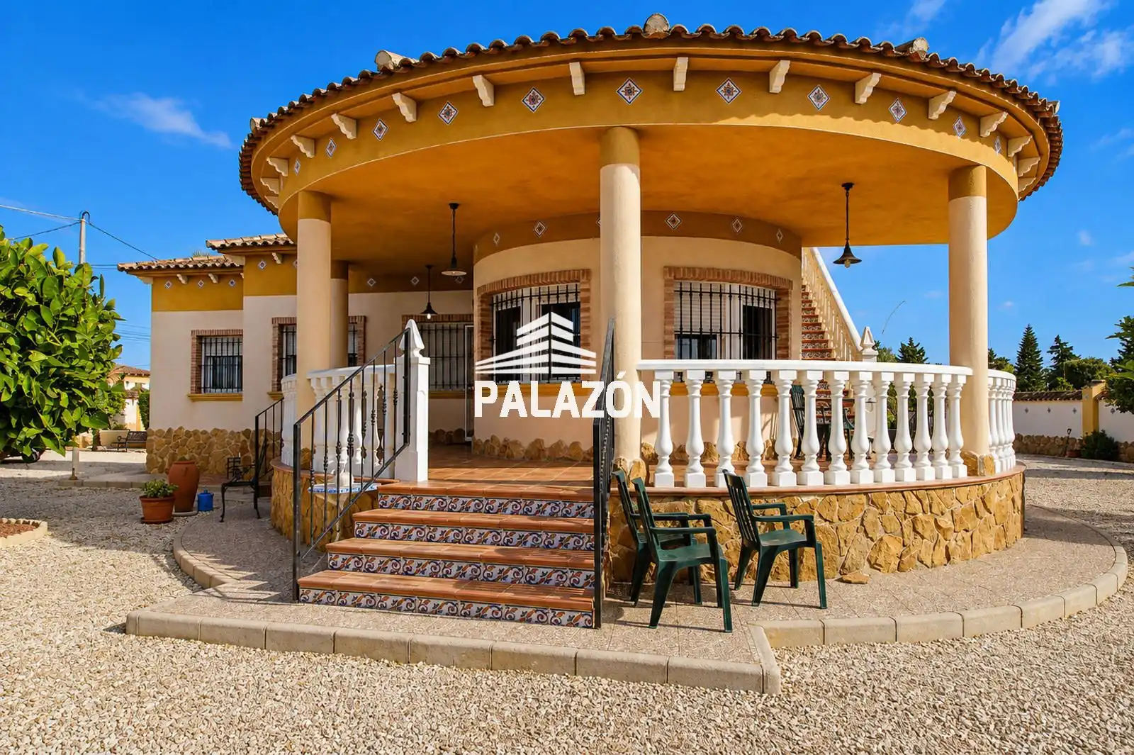 Terraza de Casa o chalet de alquiler en Catral con Piscina y Amueblado