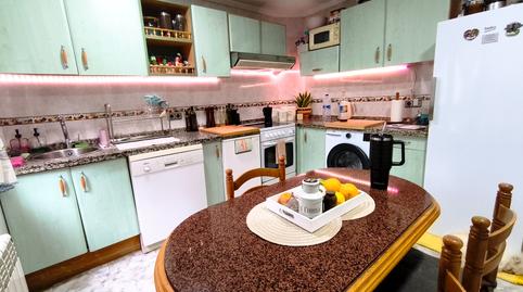 Foto 2 de Piso en venta en Calle Antonio Lucio Villegas, 62, Sama, Asturias