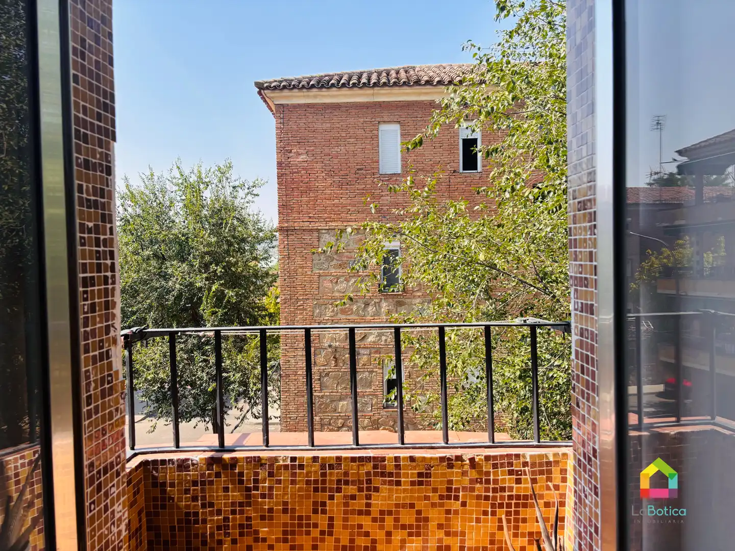 Vista exterior de Pis en venda en Toledo amb Aire condicionat, Calefacció i Moblat