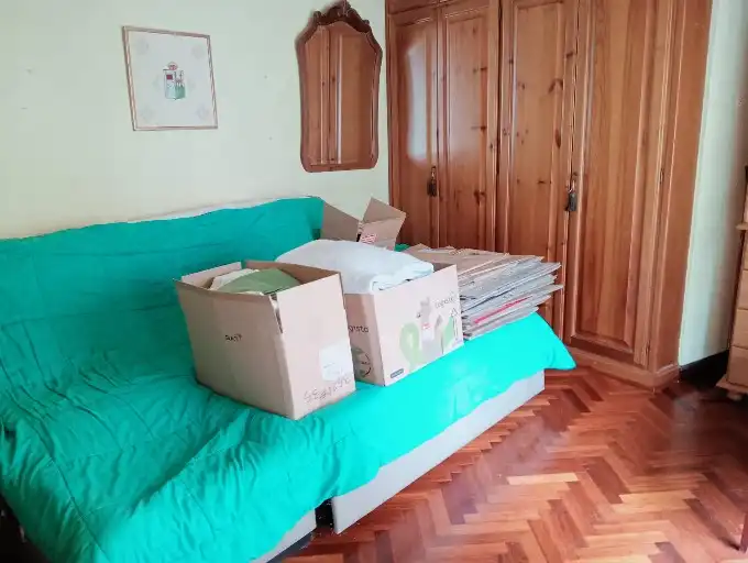 Schlafzimmer von Wohnung zum Verkauf in Santander mit Parkett, Möbliert und Waschmaschine