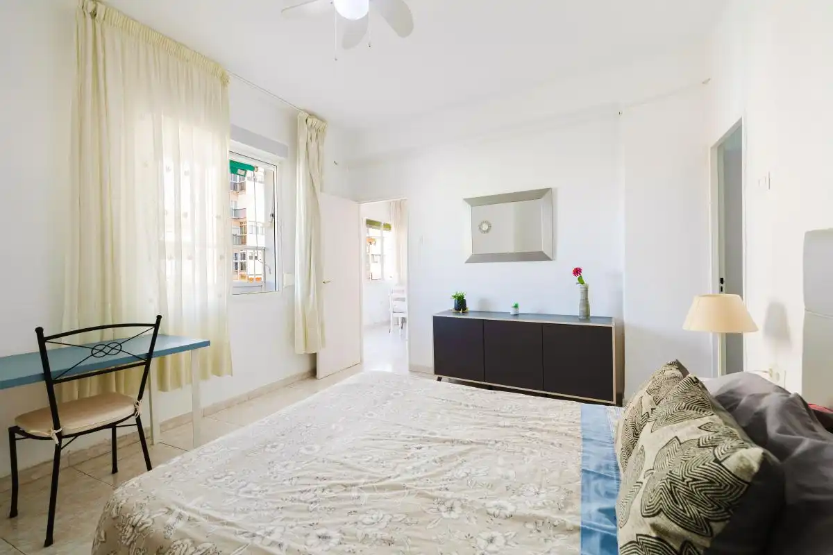 Habitación de Piso en venta en Málaga con Aire acondicionado, Calefacción y Terraza
