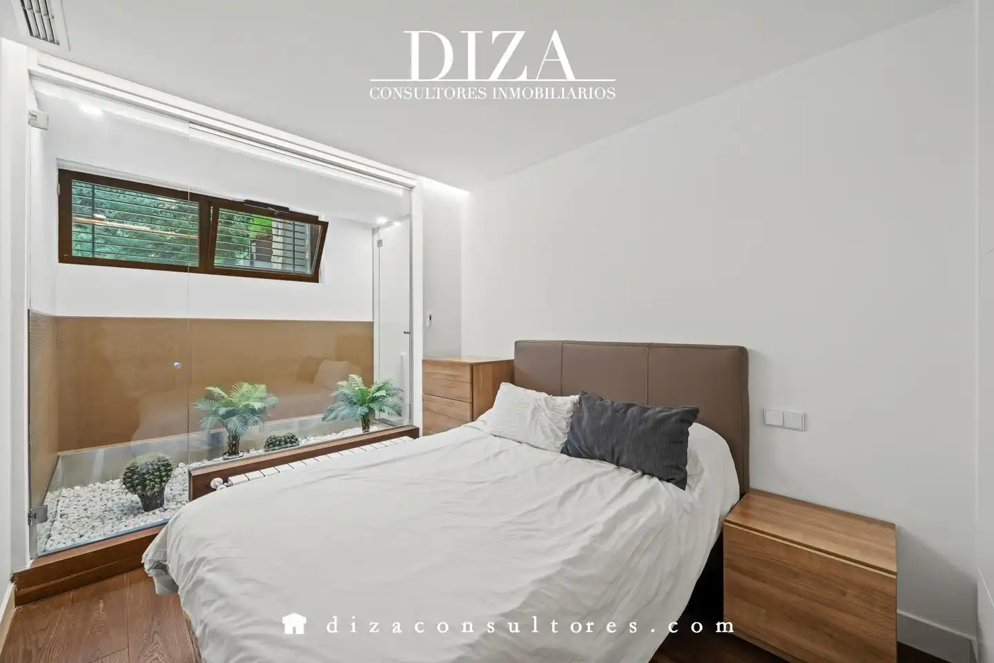 Habitación de Dúplex de alquiler en Madrid con Aire acondicionado y Amueblado