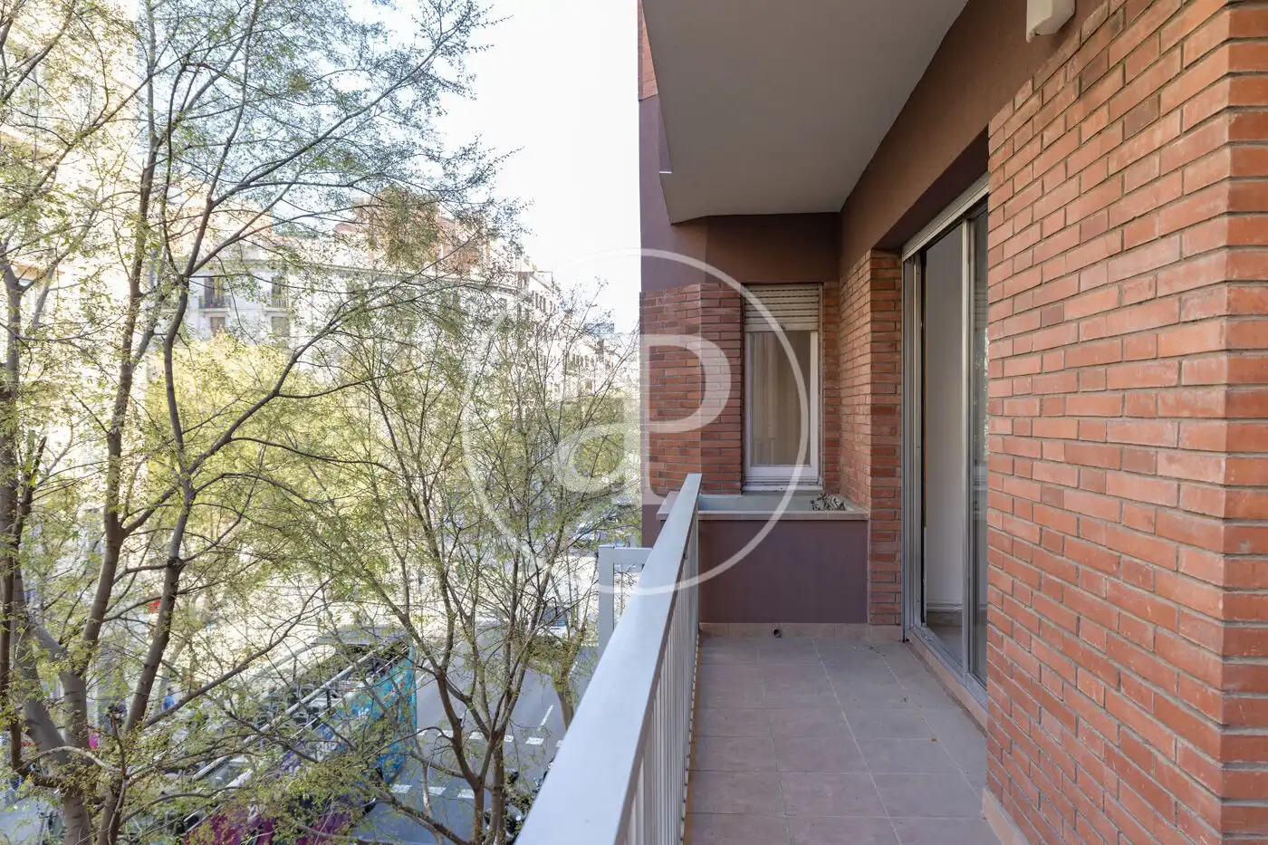 Vista exterior de Piso en venta en Barcelona con Aire acondicionado, Calefacción y Terraza