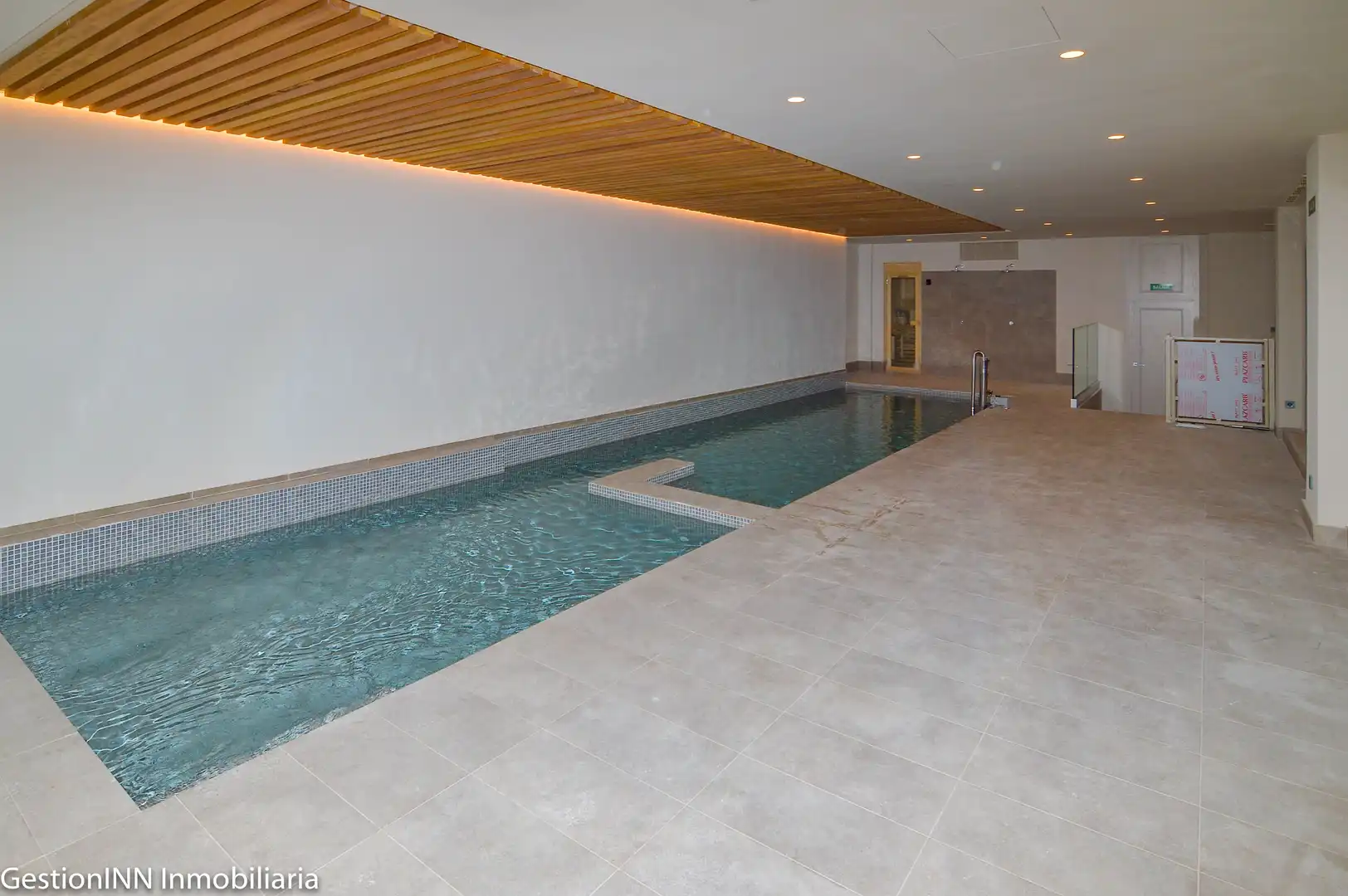 Flat with terrace to rent in Paseo de Francisco Giner