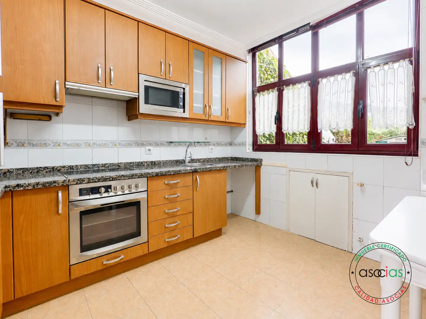 Kitchen of Detached homes for sale in Gijón   with Heating, Private garden and Parquet flooring