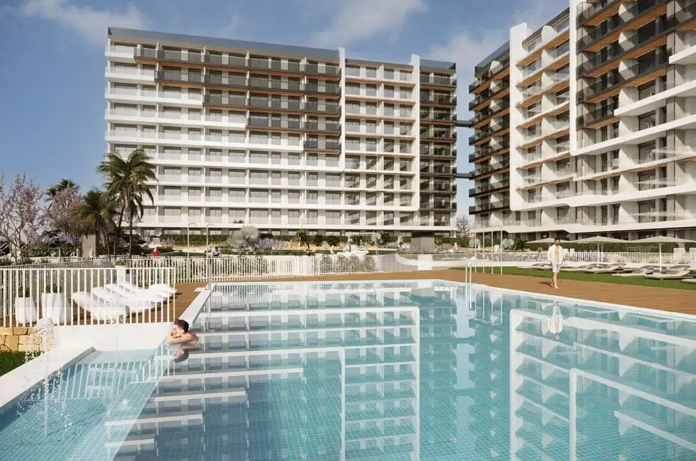 Appartamento con piscina in vendita a Av. de las Olas 15 B, imagen 2