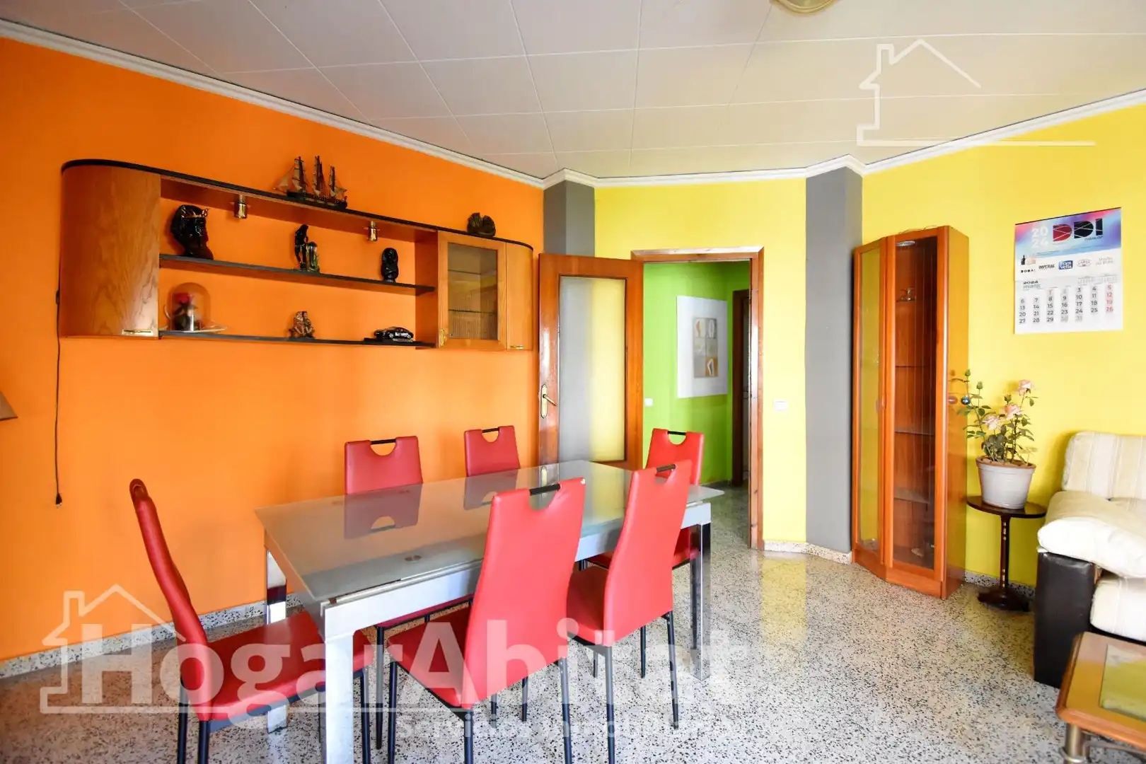 Comedor de Piso en venta en Gandia con Terraza, Trastero y Amueblado
