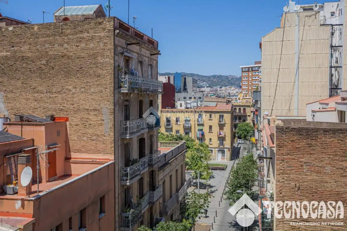 Piso en venta en Carrer del Consell de Cent, Hostafrancs