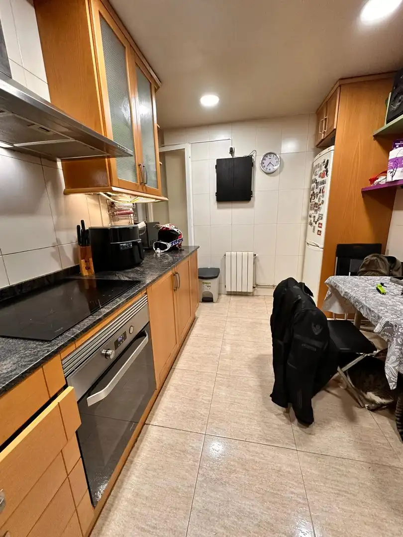 Kitchen of Flat for sale in Sabadell  with Air Conditioner, Heating and Balcony