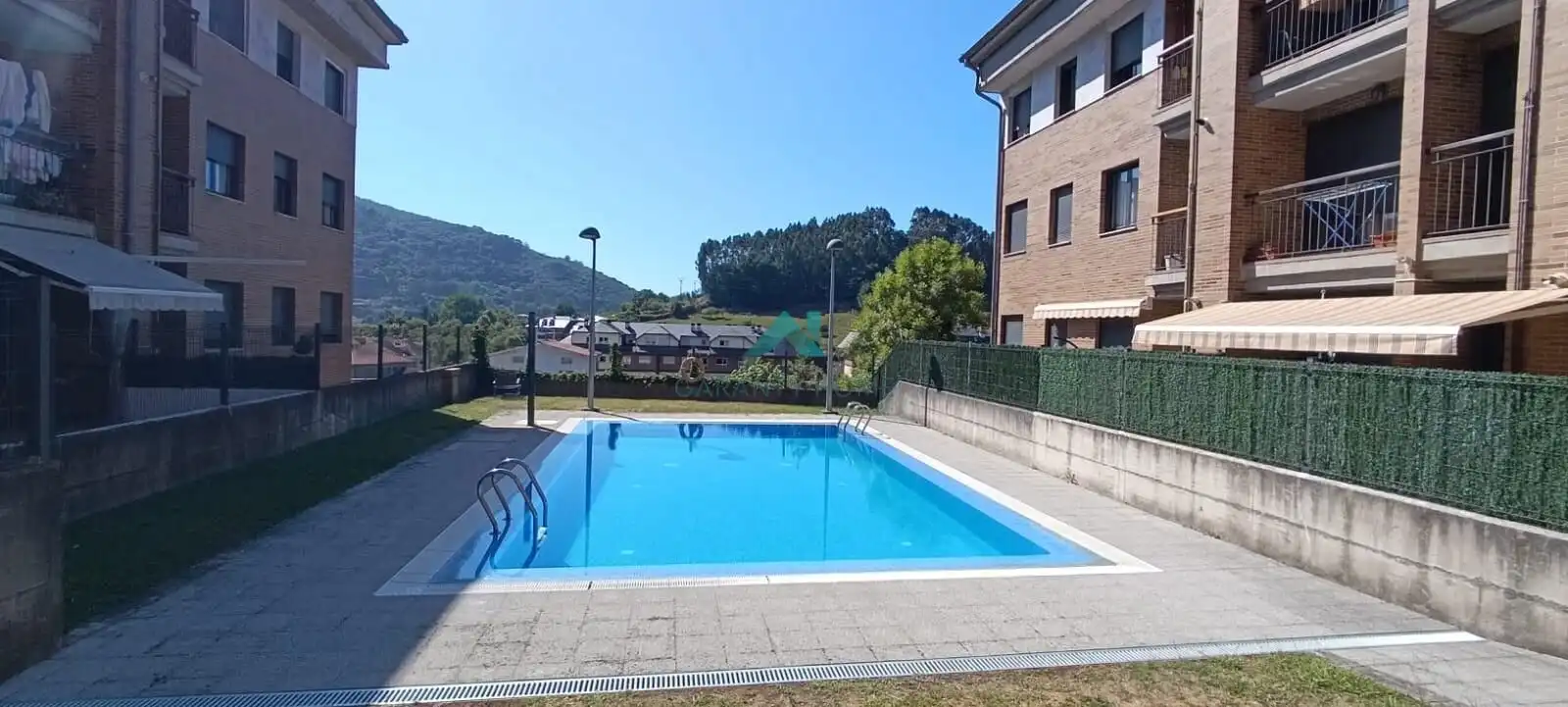 Piscina de Ático de alquiler en Limpias con Calefacción, Balcón y Piscina comunitaria