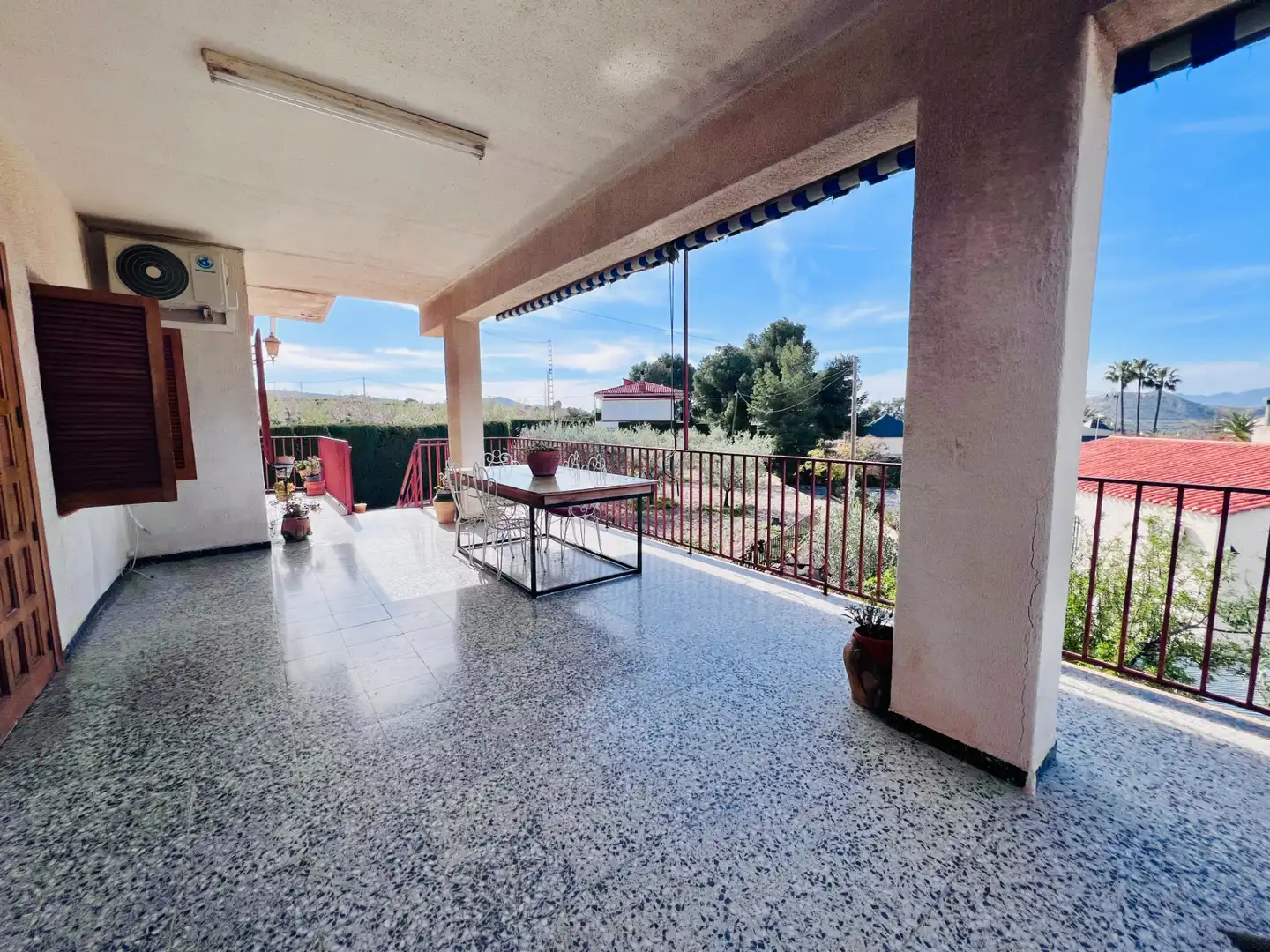 Terrassa de Casa o xalet en venda en Petrer amb Aire condicionat, Jardí privat i Terrassa