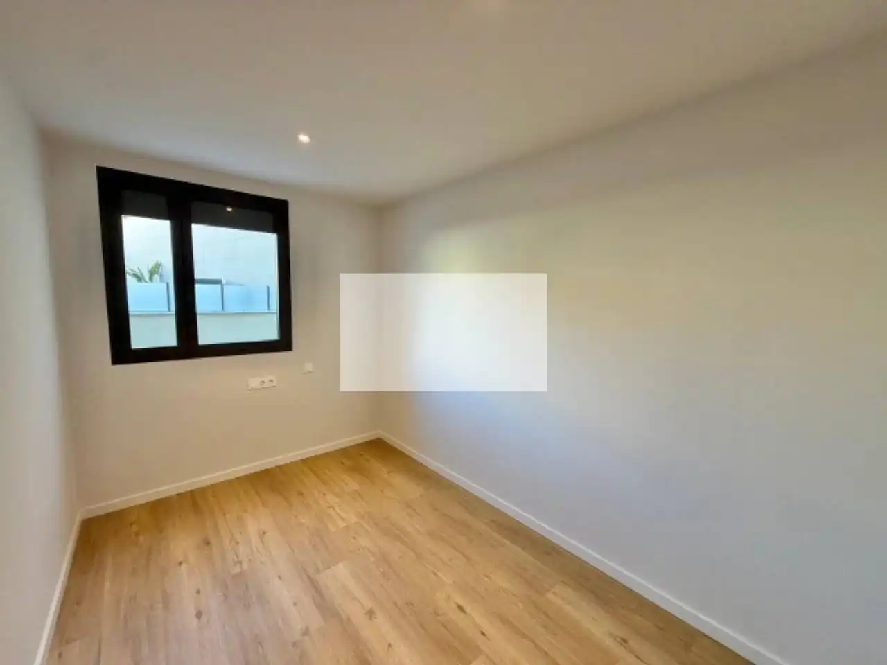 Habitación de Piso en venta en Sabadell con Aire acondicionado, Calefacción y Jardín privado