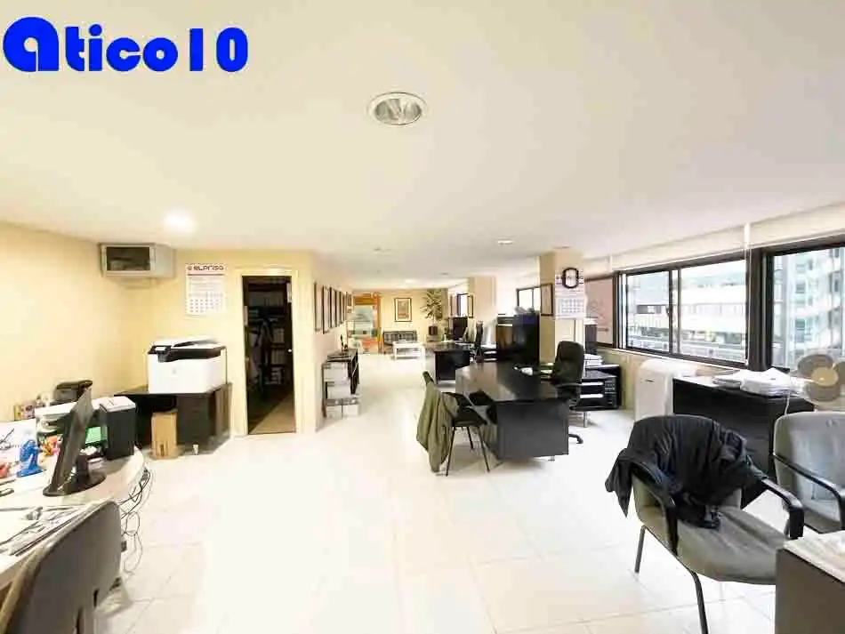 Office space with lift for sale in Centro - Casco Histórico