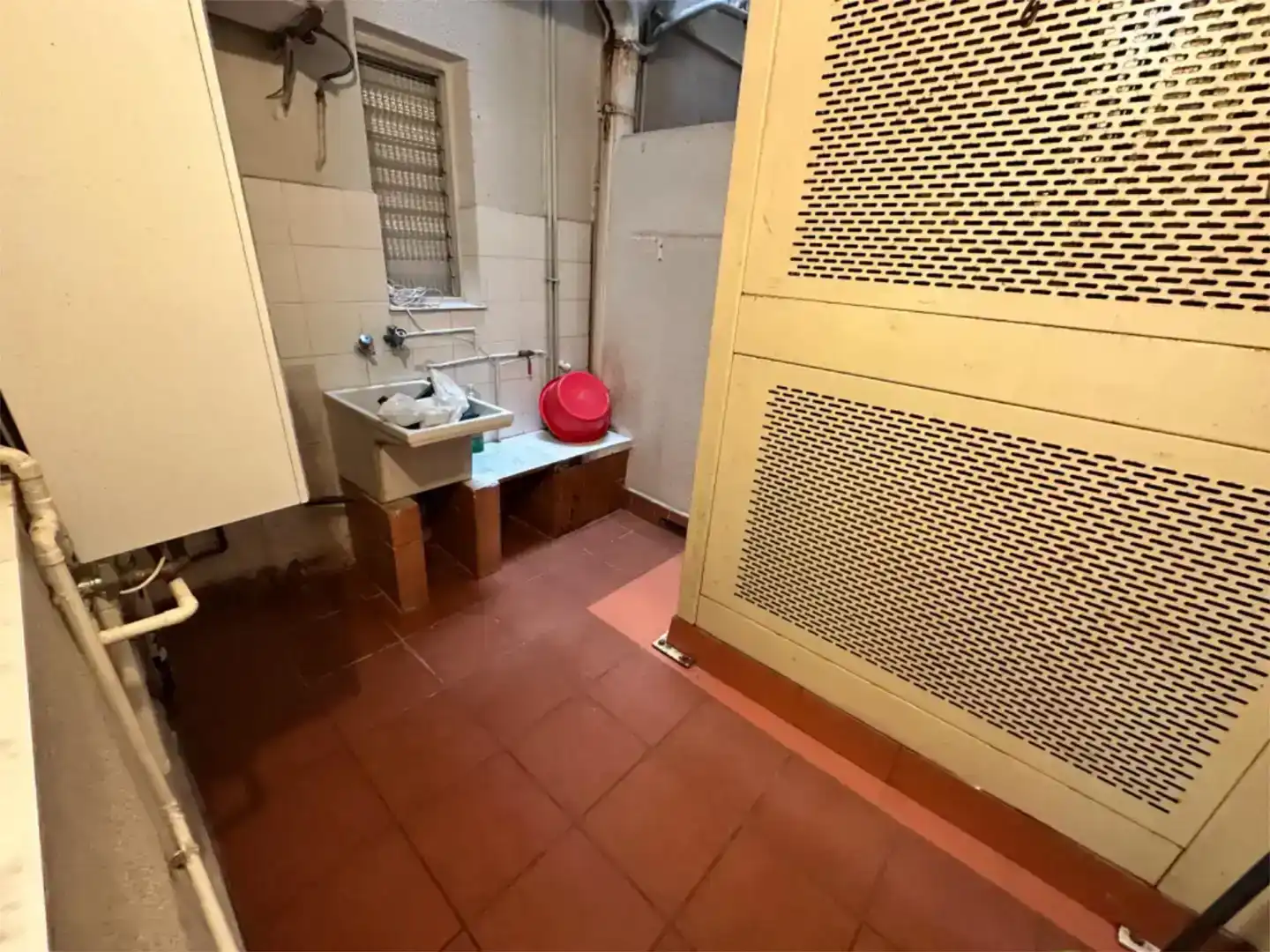 Bany de Pis en venda en Sabadell amb Balcó