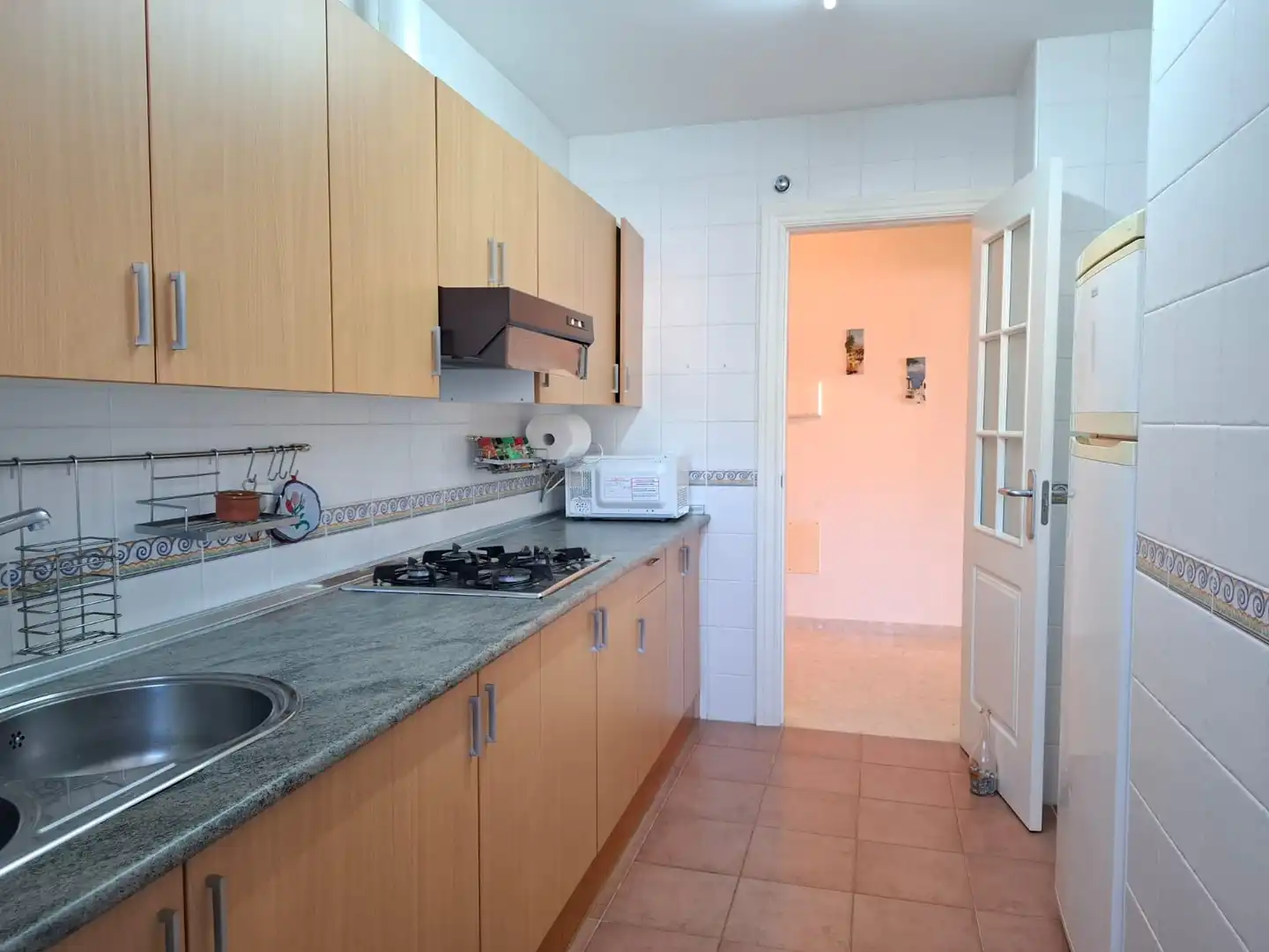 Cuina de Pis en venda en Motril amb Terrassa i Moblat