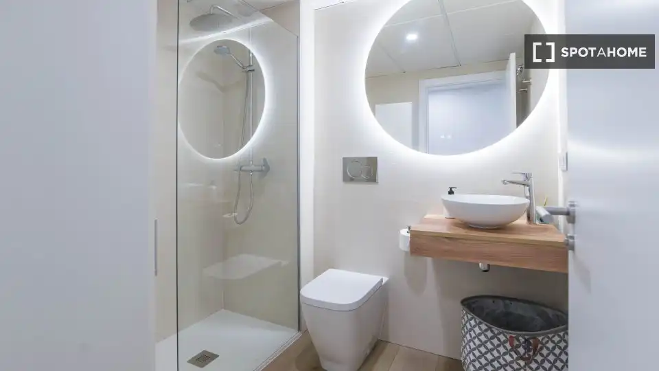 Baño de Apartamento para compartir en El Puig de Santa Maria con Aire acondicionado, Terraza y Amueblado
