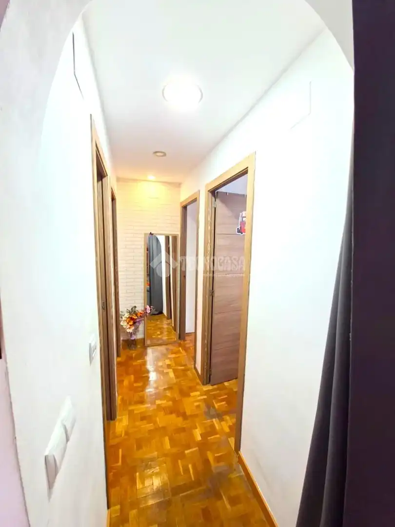 Piso en venta en Parla con Calefacción, Terraza y Balcón