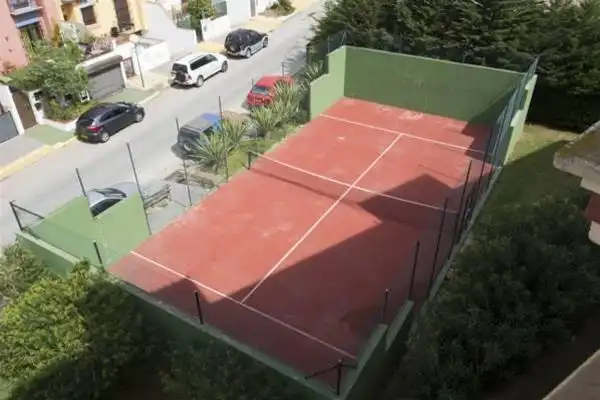 Parking de Casa adosada de alquiler en La Línea de la Concepción con Aire acondicionado, Calefacción y Jardín privado