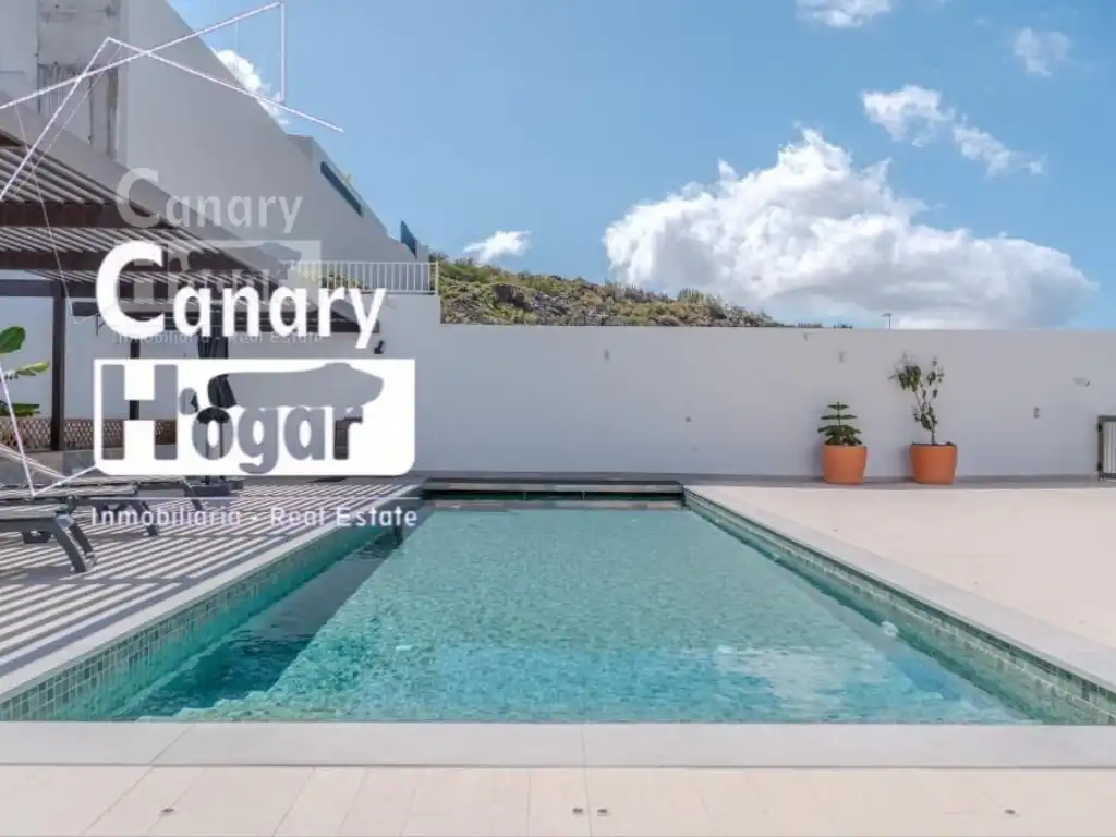 Swimming pool of Houses for sale in Adeje  with Air Conditioner and Swimming Pool