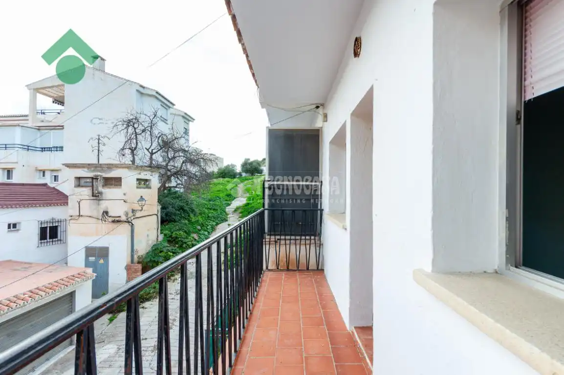 Vista exterior de Piso en venta en Rincón de la Victoria con Balcón