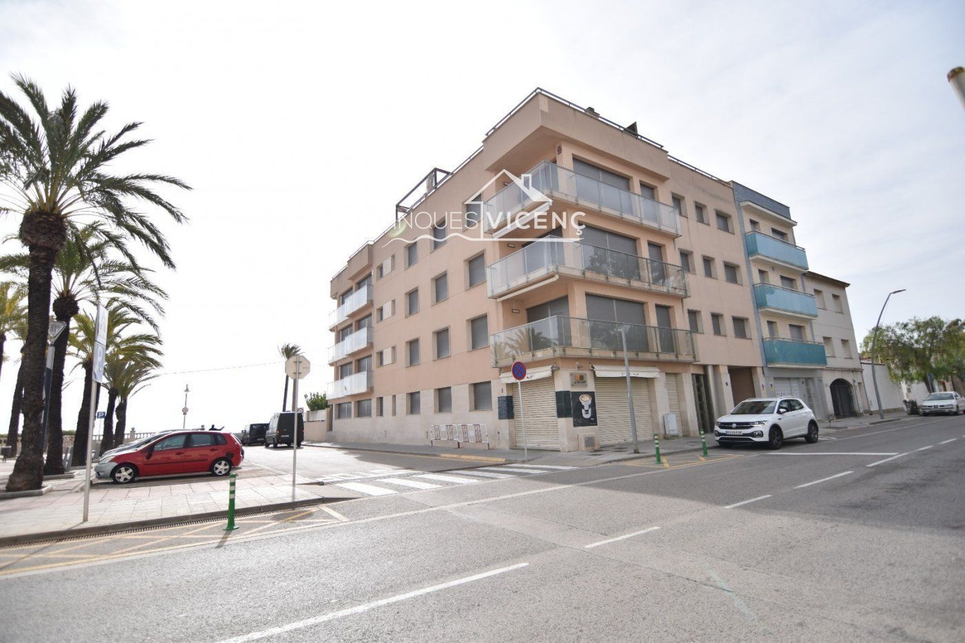Vista exterior de Piso en venta en El Vendrell con Aire acondicionado, Calefacción y Terraza