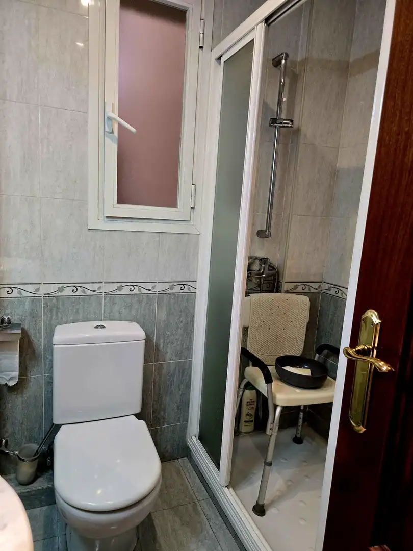 Bany de Pis en venda en Madrid amb Calefacció i Terrassa