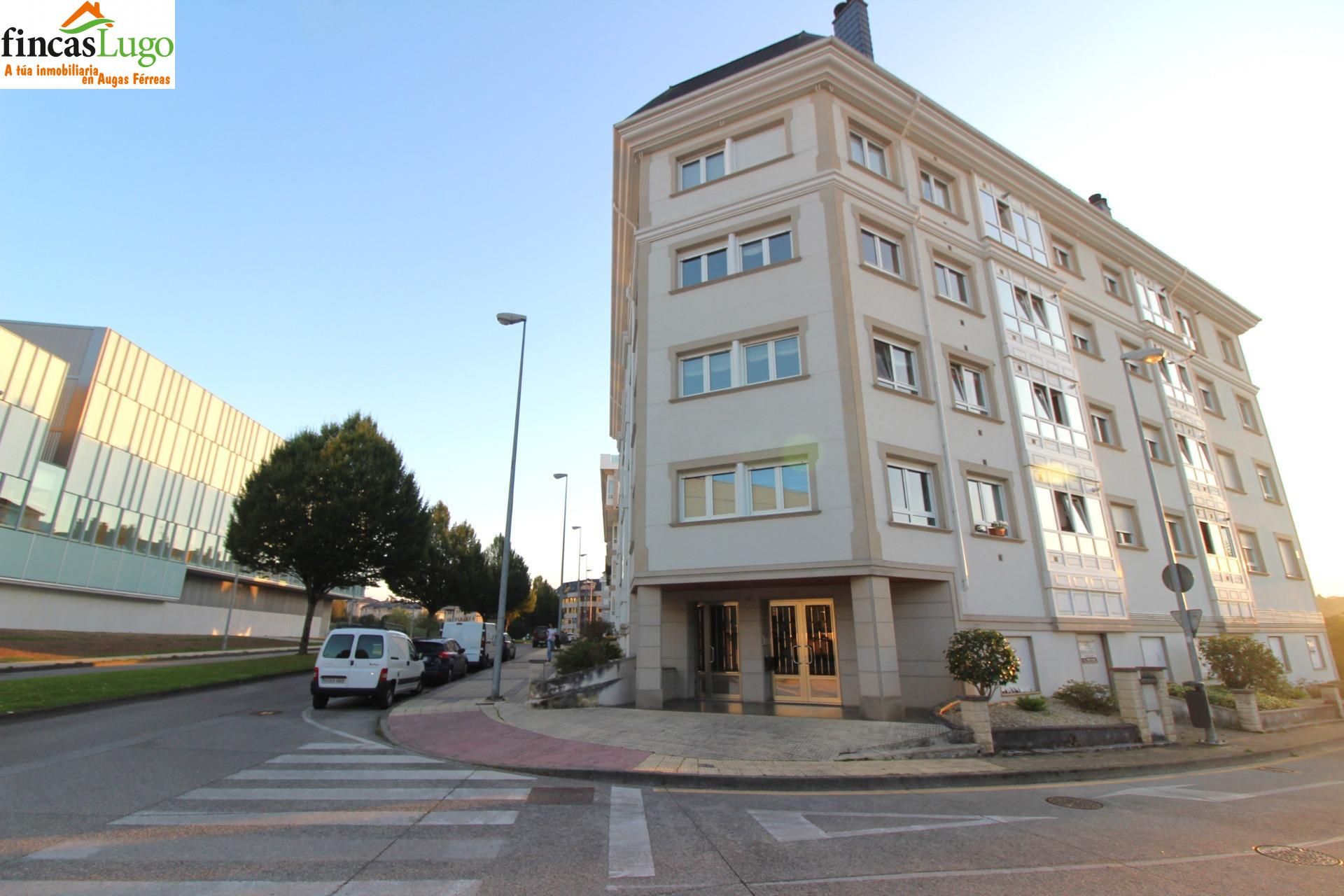 Vista exterior de Piso de alquiler en Lugo Capital con Calefacción y Trastero