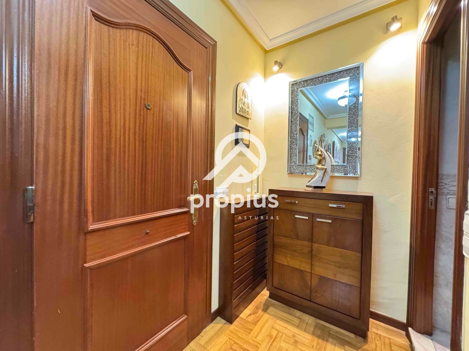 Flat for sale in Oviedo   with Heating, Parquet flooring and Furnished