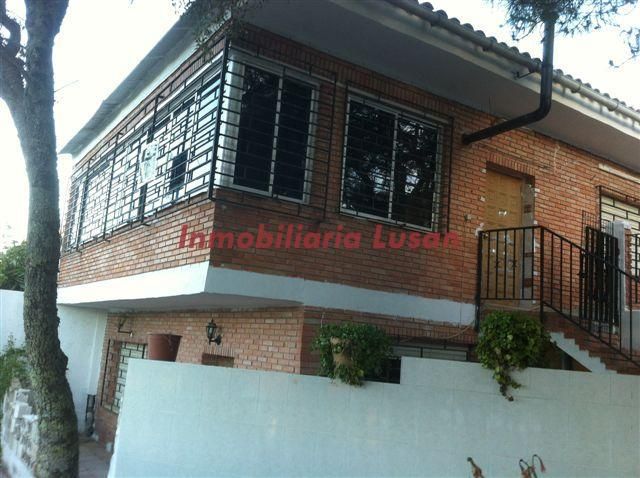 Exterior view of House or chalet for sale in  Córdoba Capital  with Air Conditioner, Heating and Terrace