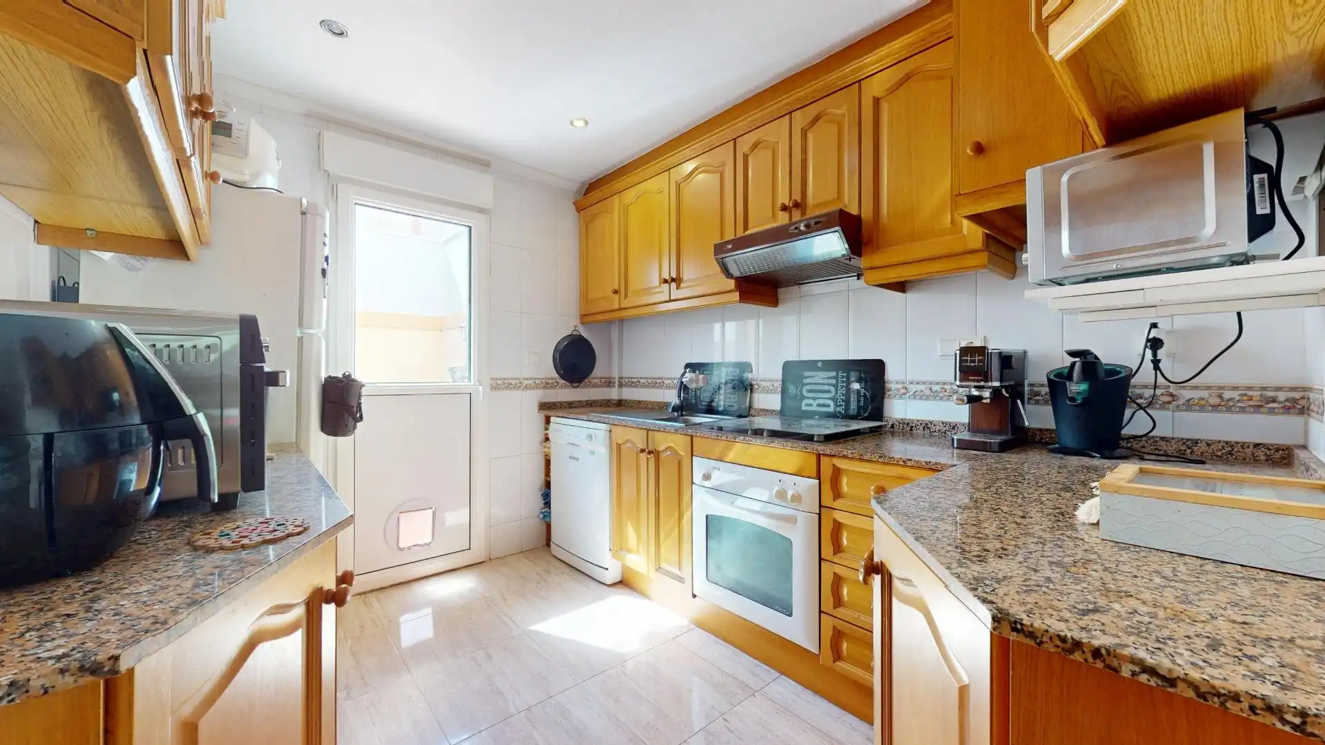 Cocina de Casa adosada en venta en Pilar de la Horadada con Terraza y Balcón