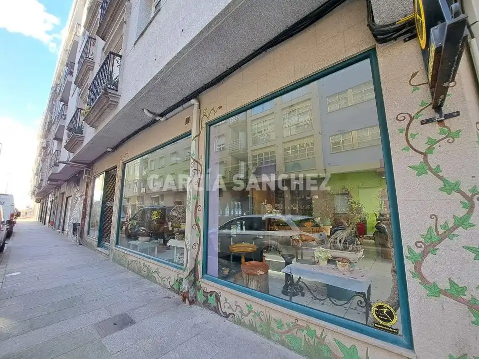 Business premises to rent in Boiro, imagen 2