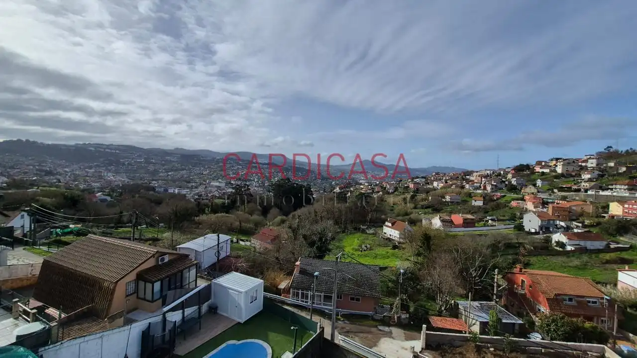 Vista exterior de Casa o chalet en venta en Vigo  con Calefacción, Trastero y Amueblado