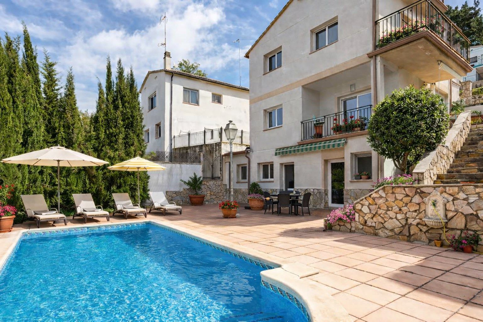 Vista exterior de Casa o chalet en venta en Vidreres con Aire acondicionado, Calefacción y Terraza