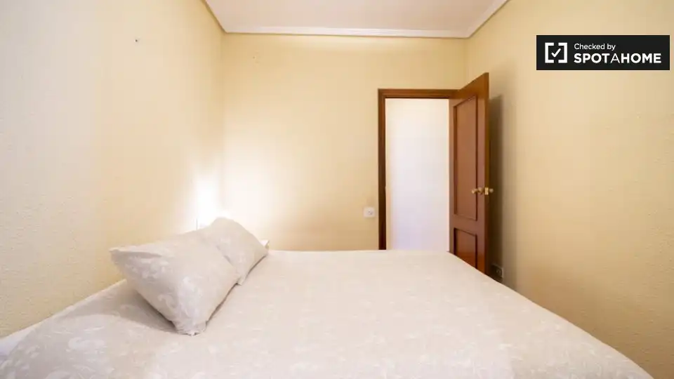 Appartamento con terrazza in affitto a Extramurs, imagen 5