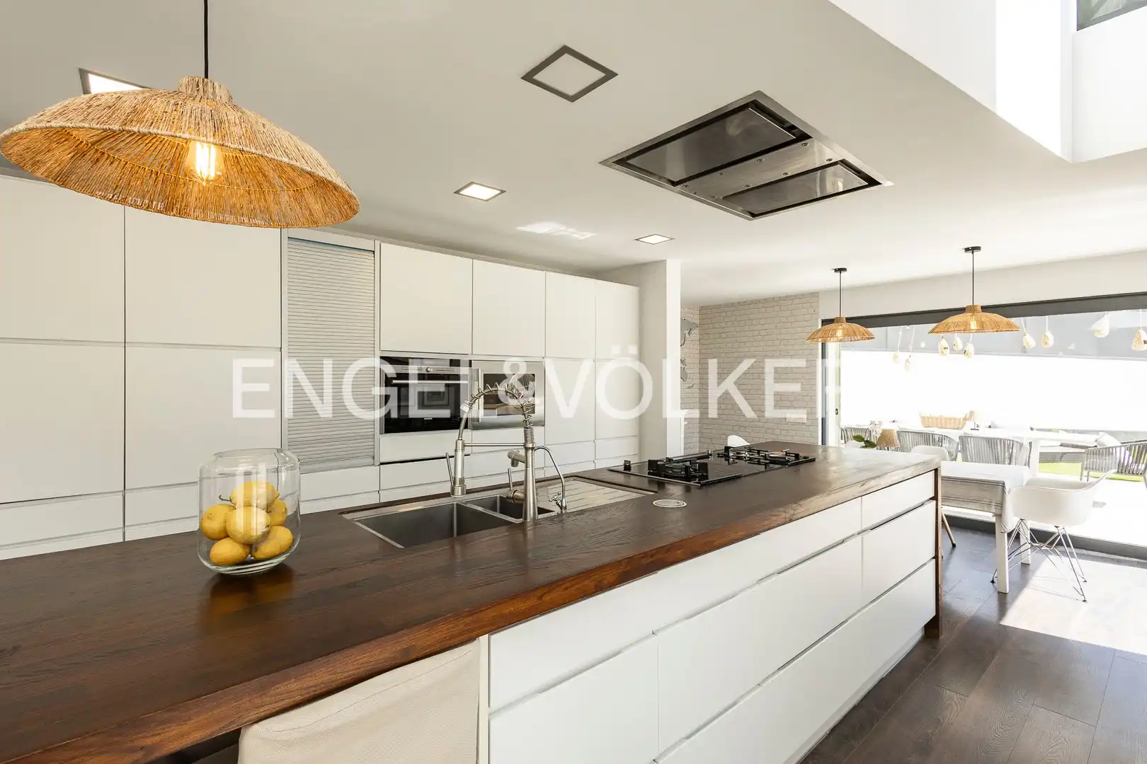 Cocina de Casa o chalet de alquiler en Barcelona con Aire acondicionado, Calefacción y Jardín privado