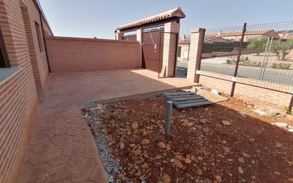 House or chalet for sale in Quer  with Heating, Private garden and Terrace